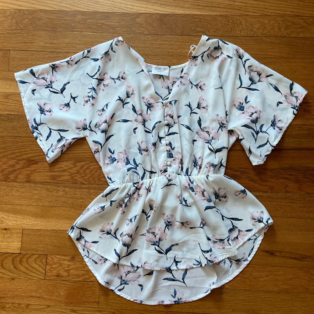 Sienna Sky Size S Short Sleeve Top
